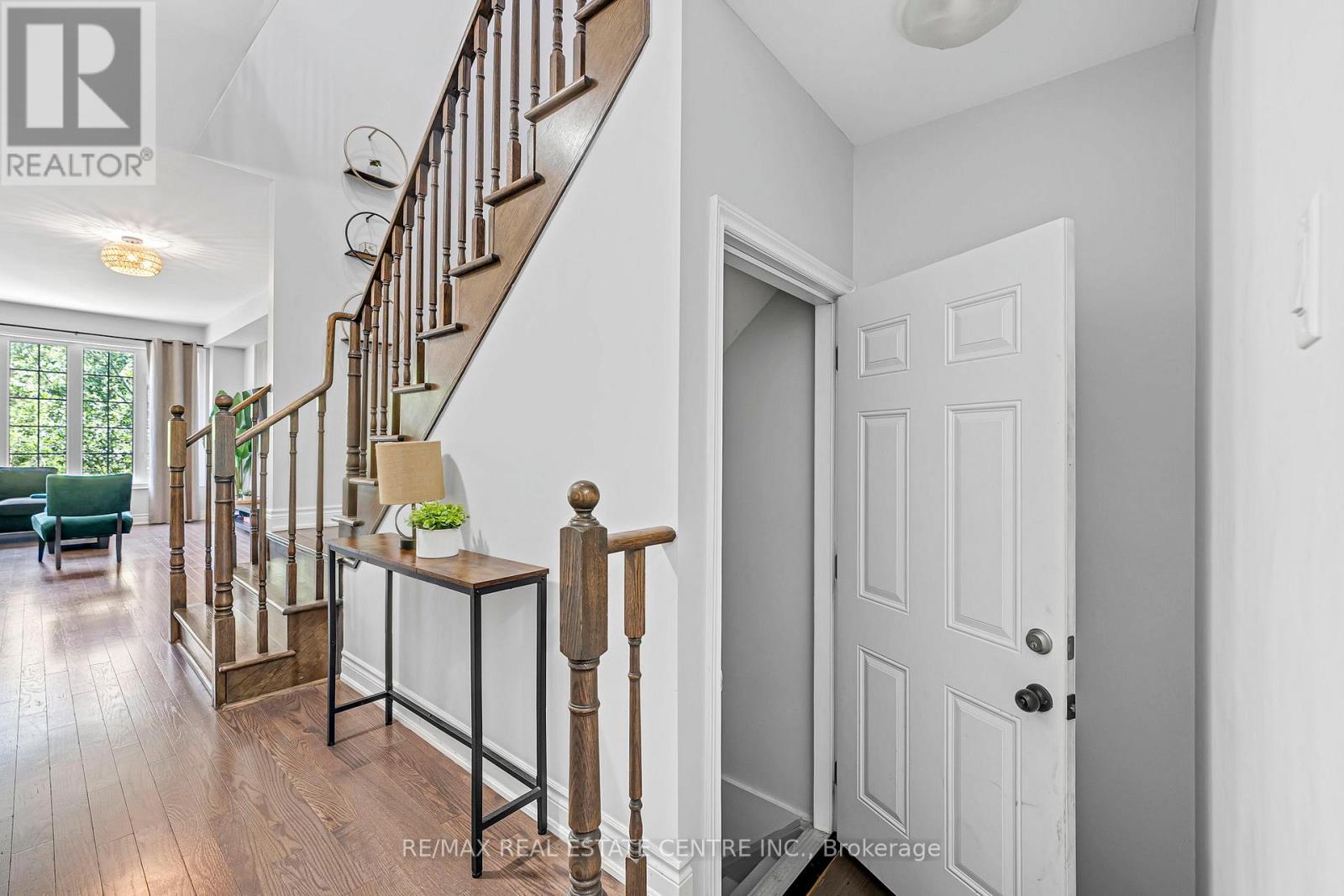 72 Lady Evelyn Crescent, Brampton, Ontario  L6Y 6C6 - Photo 7 - W13218430
