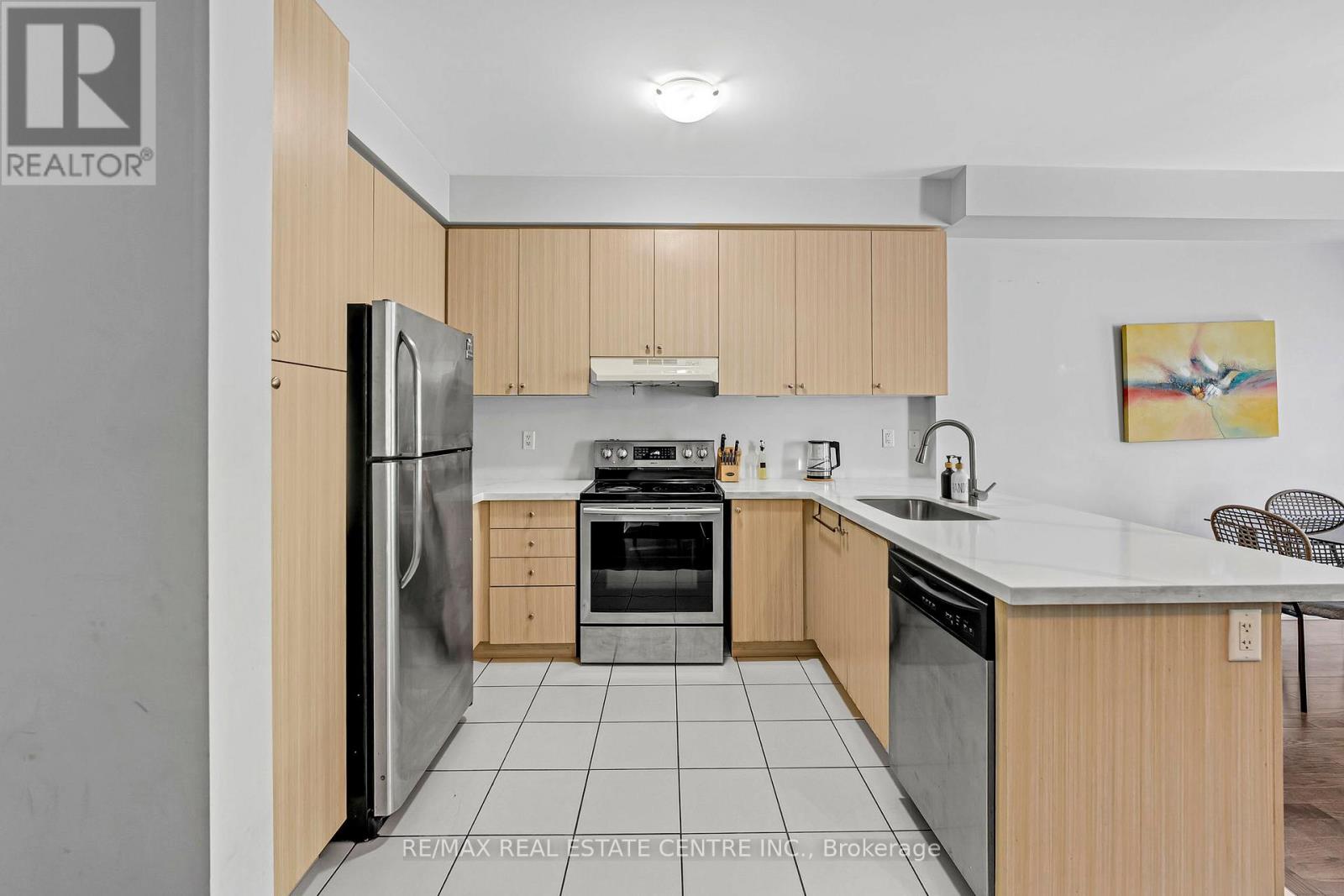 72 Lady Evelyn Crescent, Brampton, Ontario  L6Y 6C6 - Photo 9 - W13218430