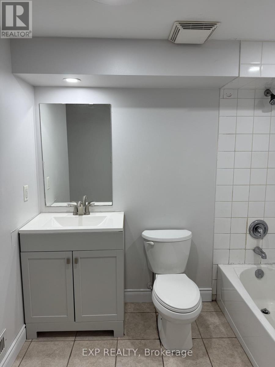 45 Cedar Hill Crescent, Kitchener, Ontario N2E 0A2 - Photo 7 - X13218412