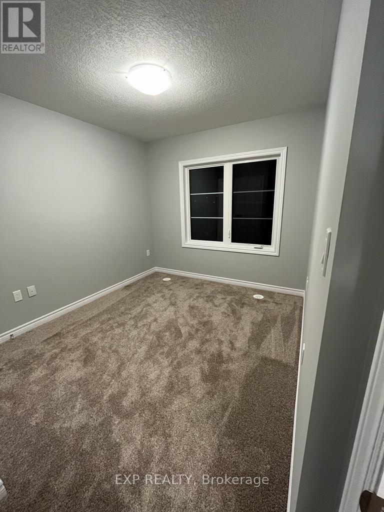 118 Oat Lane, Kitchener, Ontario N2R 0S8 - Photo 5 - X13218418