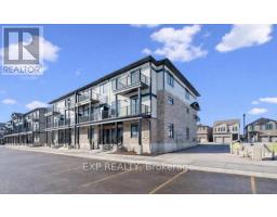 118 OAT LANE, Kitchener, Ontario