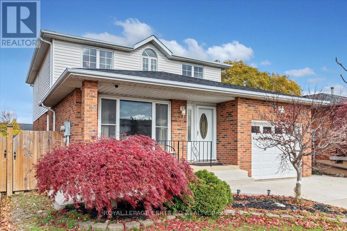 35 Trenholme Crescent, Hamilton, Ontario  L8W 2L4 - Photo 3 - X13214884