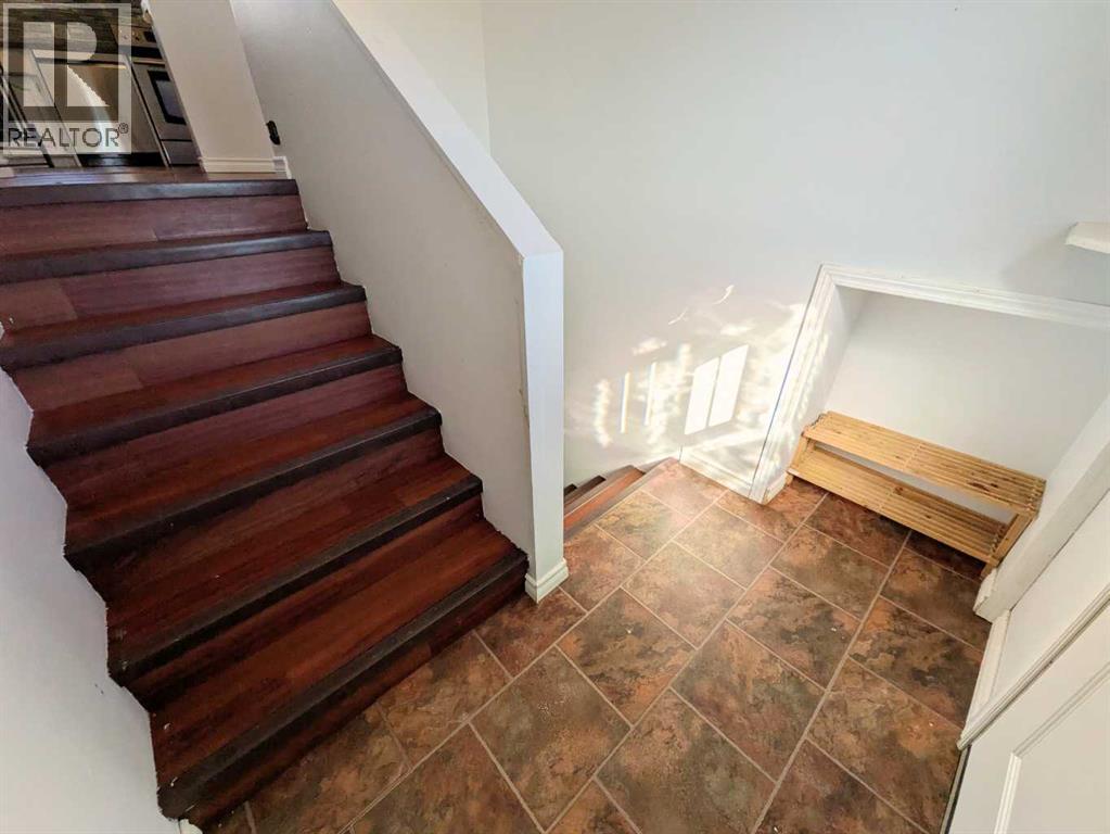 26 Sunset Drive, Spirit River, Alberta  T0H 3G0 - Photo 3 - A2312456