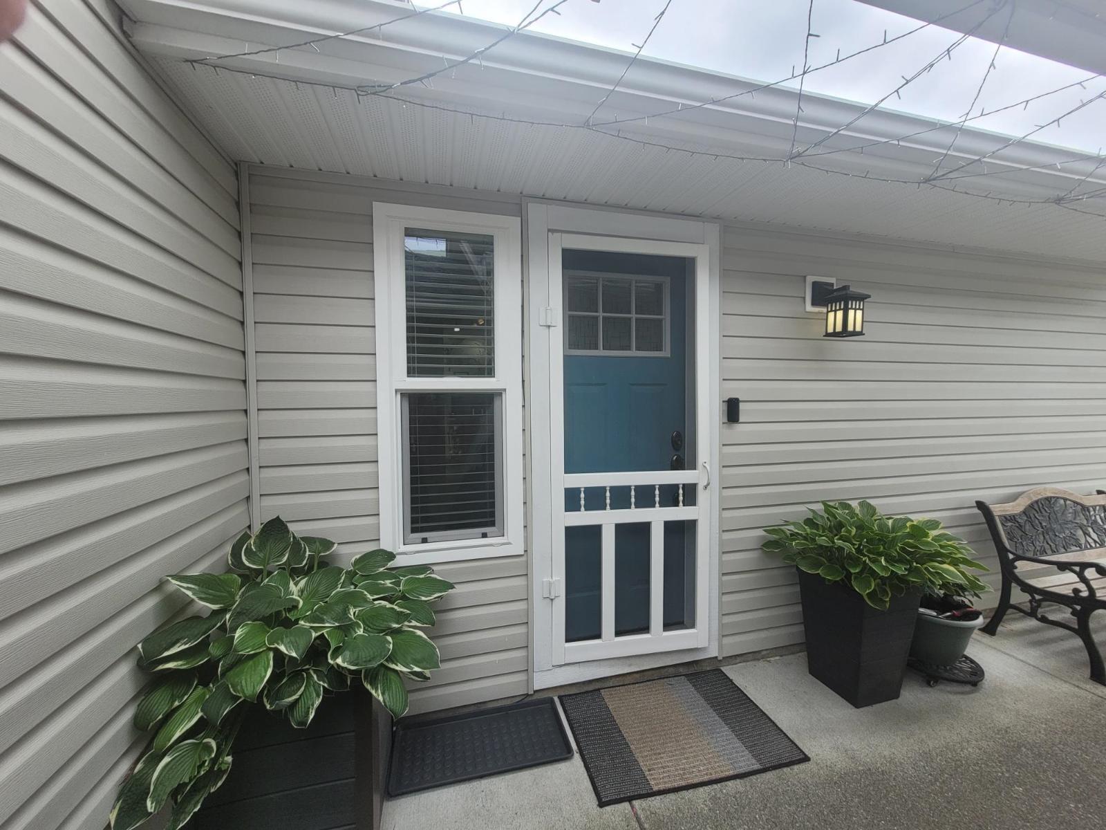 3712 Dunsmuir Way, Abbotsford, British Columbia  V2S 6J2 - Photo 2 - R3128675