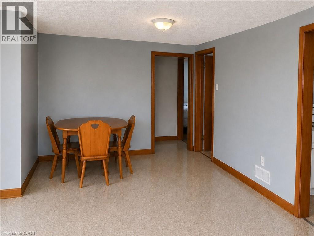 15 Barrett Avenue, Cambridge, Ontario  N1R 3A1 - Photo 13 - 40832742