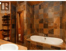3032 Ourtoland Road, West Kelowna, British Columbia  V1Z 2H8 - Photo 23 - 10389455