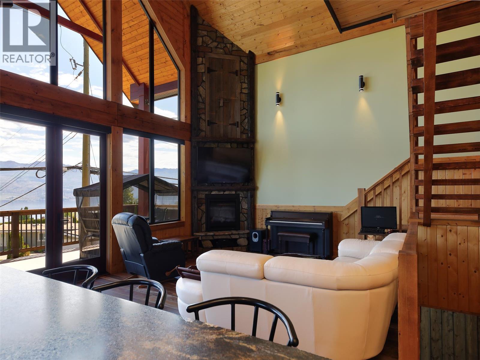 3032 Ourtoland Road, West Kelowna, British Columbia  V1Z 2H8 - Photo 14 - 10389455
