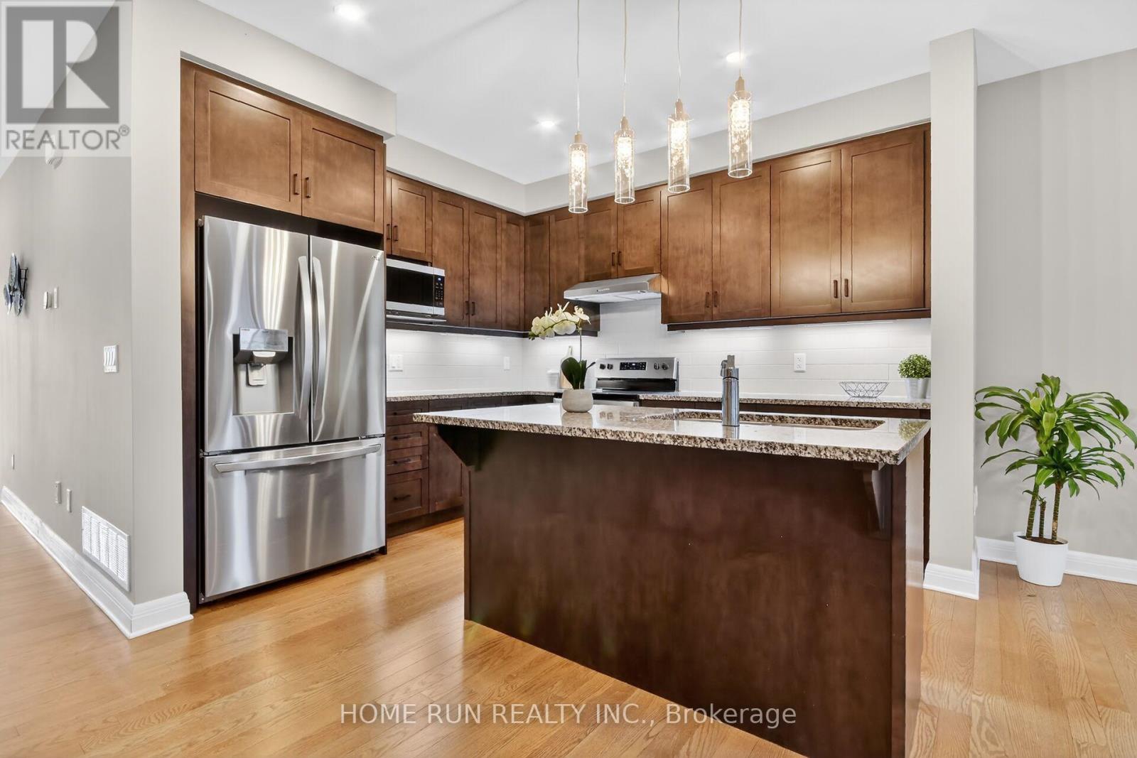 308 Wigwas Street, Ottawa, Ontario  K1K 5A1 - Photo 10 - X13218456