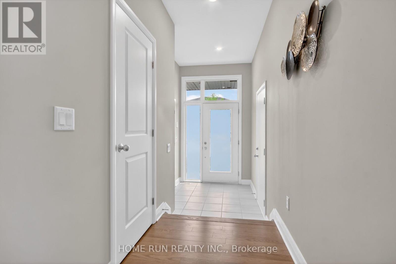 308 Wigwas Street, Ottawa, Ontario  K1K 5A1 - Photo 4 - X13218456