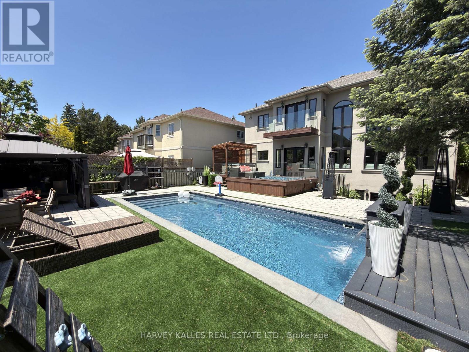 5 TRILOGY COURT, Richmond Hill, Ontario