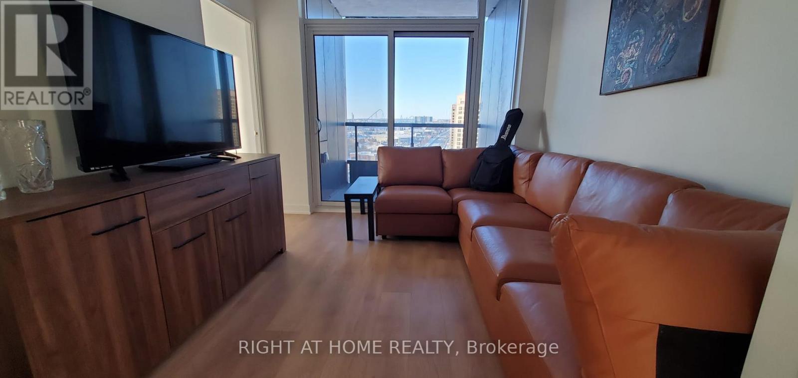1124 - 498 Caldari Road, Vaughan, Ontario  L4K 0R6 - Photo 3 - N13218454