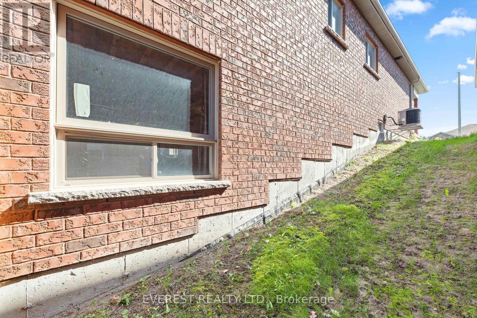 14 Hewson Street, Penetanguishene, Ontario  L9M 0V7 - Photo 45 - S13218436