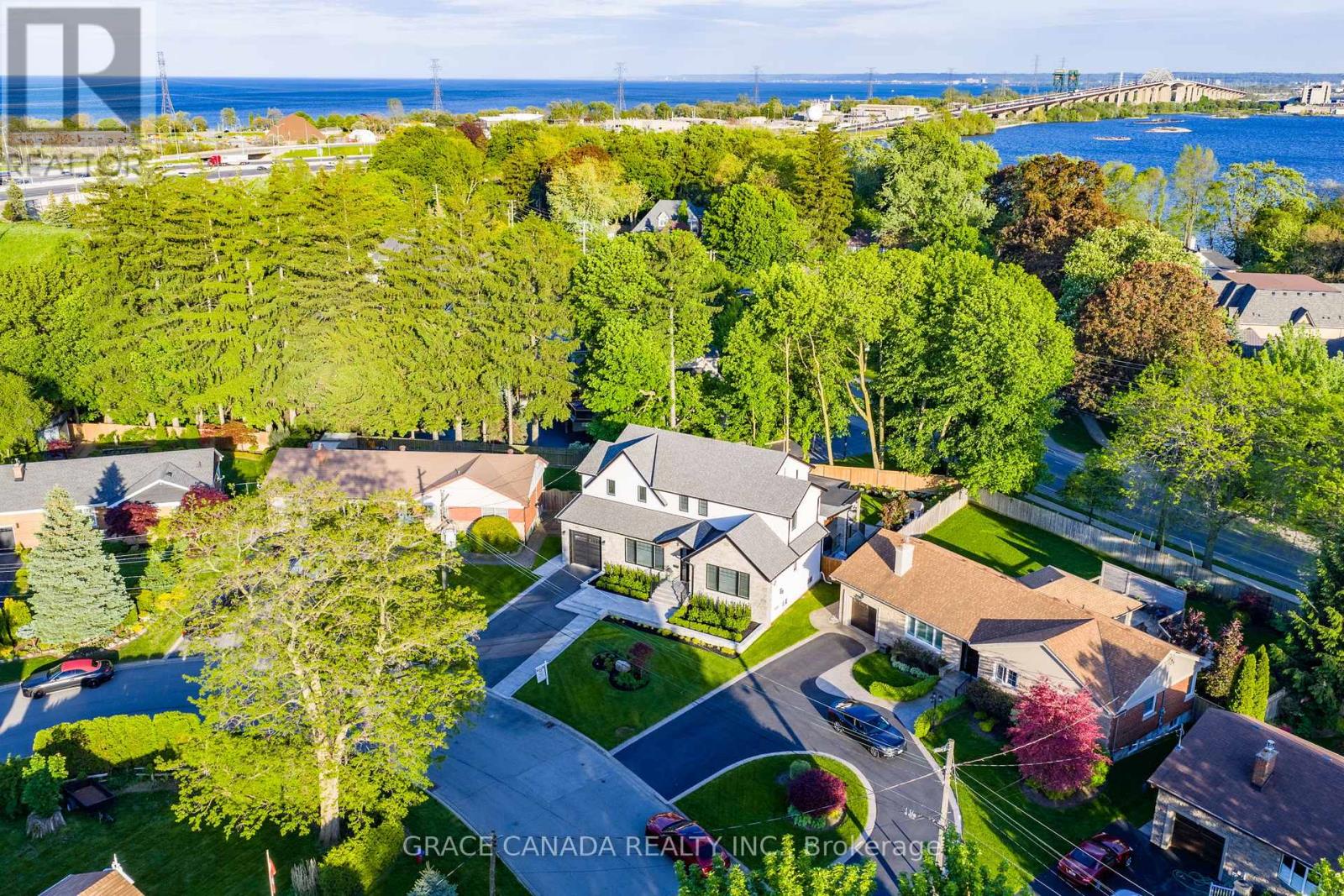 527 ONEIDA DRIVE, Burlington, Ontario