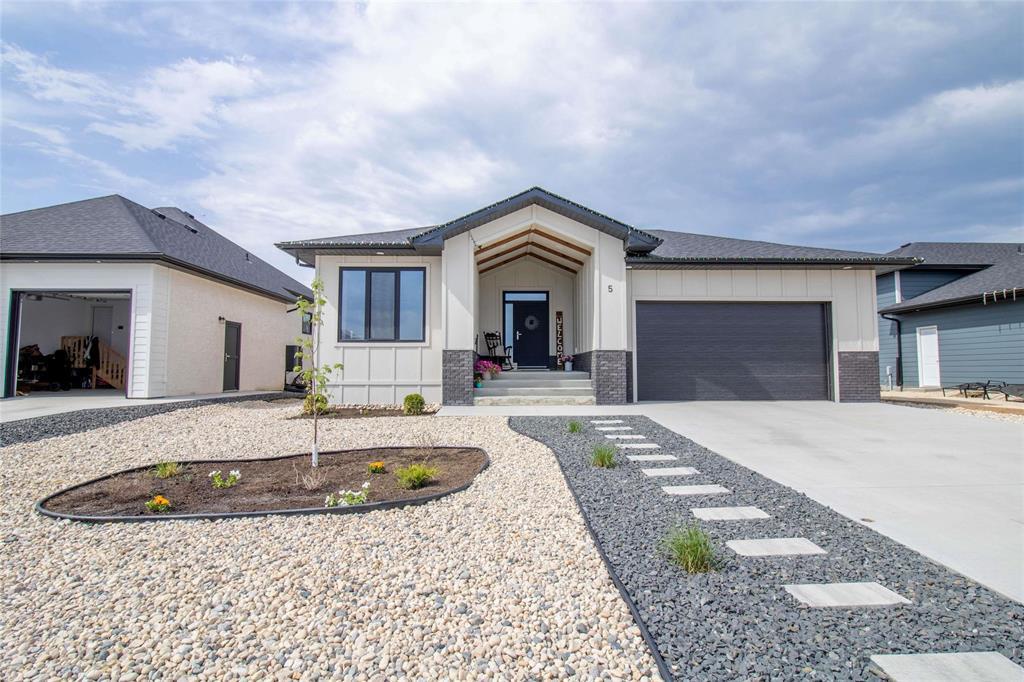 5 Bentley Bay, Steinbach, Manitoba