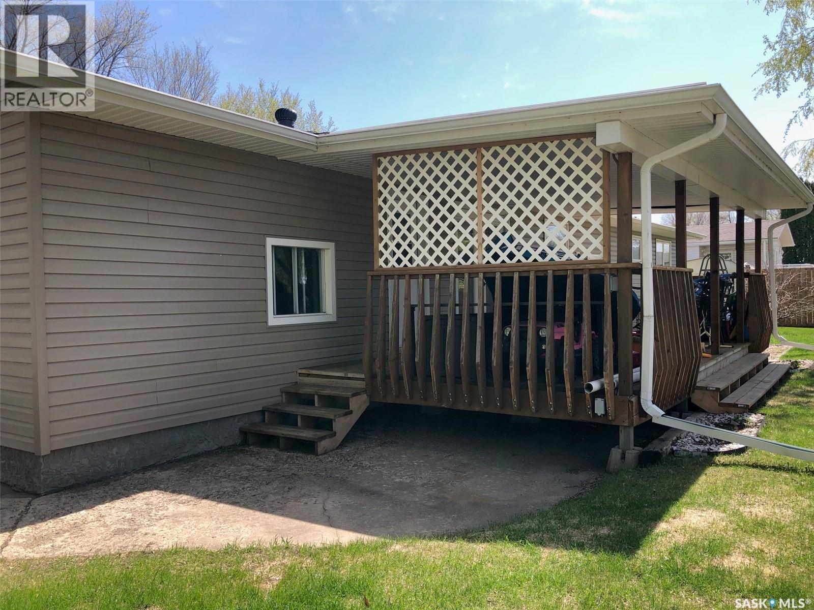 727 4th Street, Canora, Saskatchewan  S0A 0L0 - Photo 11 - SK037672