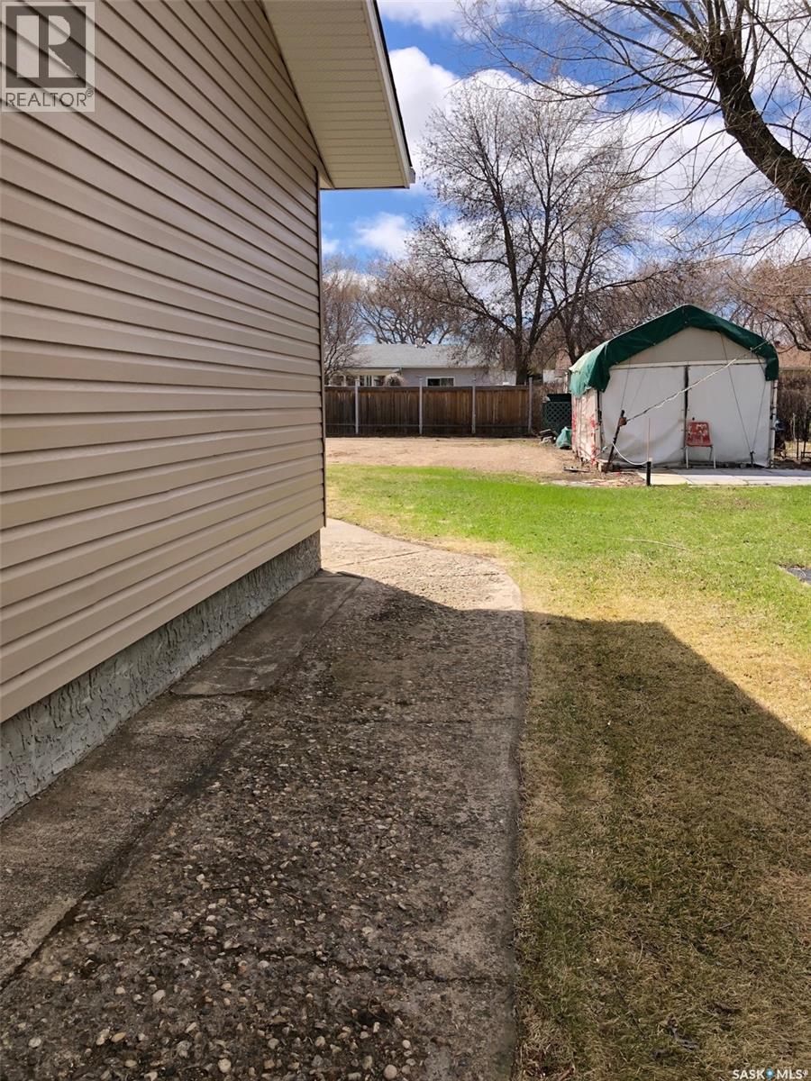 727 4th Street, Canora, Saskatchewan  S0A 0L0 - Photo 15 - SK037672