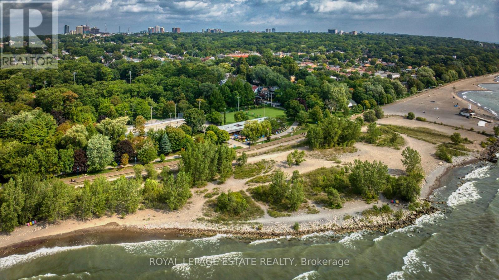158 Waverley Road, Toronto, Ontario  M4L 3T3 - Photo 47 - E13181854