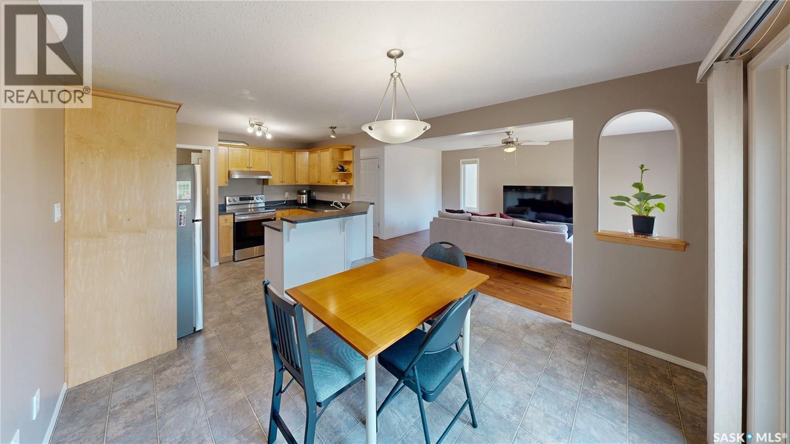 7058 Wascana Cove Drive, Regina, Saskatchewan  S4V 3E9 - Photo 12 - SK037543