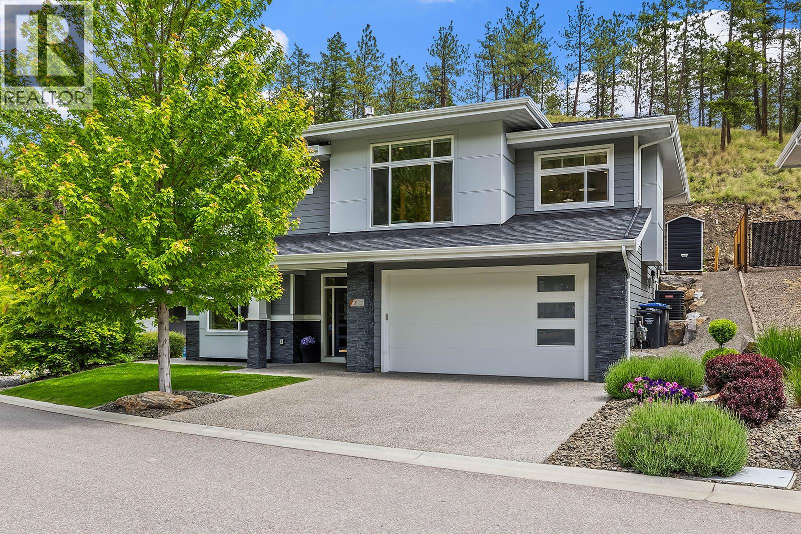 21 Forest Edge Drive, kelowna, British Columbia