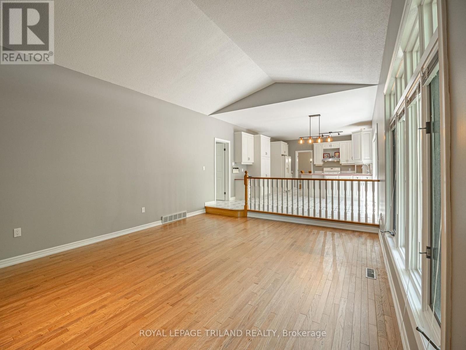 18 Angus Court W, London North, Ontario  N5X 3J4 - Photo 26 - X13218520