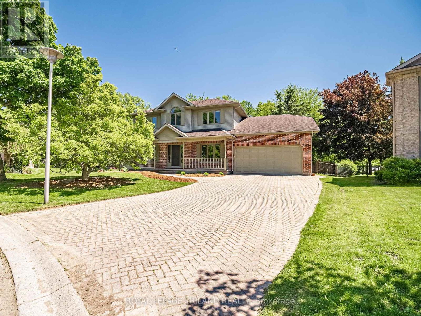 18 Angus Court W, London North, Ontario  N5X 3J4 - Photo 4 - X13218520