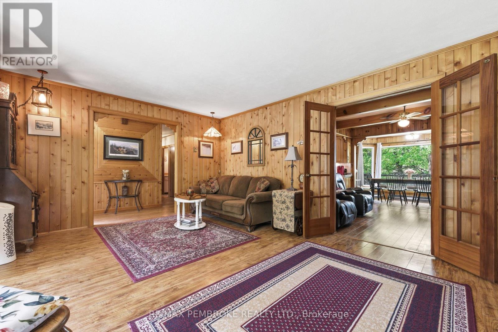 236 Witt Road, Laurentian Valley, Ontario K8A 6W5 - Photo 12 - X13218530