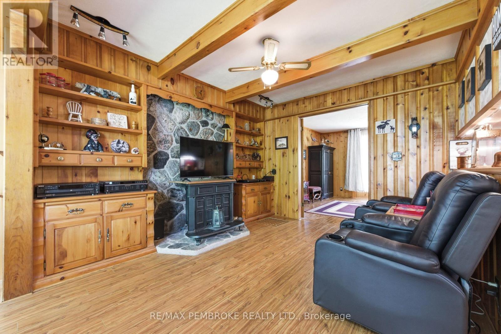 236 Witt Road, Laurentian Valley, Ontario K8A 6W5 - Photo 16 - X13218530