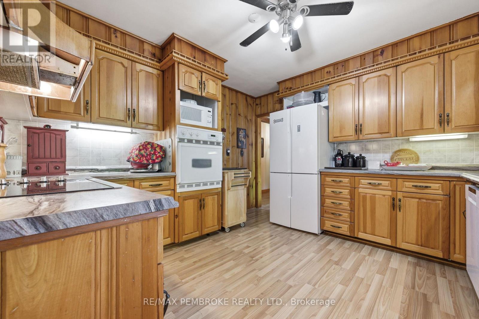 236 Witt Road, Laurentian Valley, Ontario K8A 6W5 - Photo 19 - X13218530