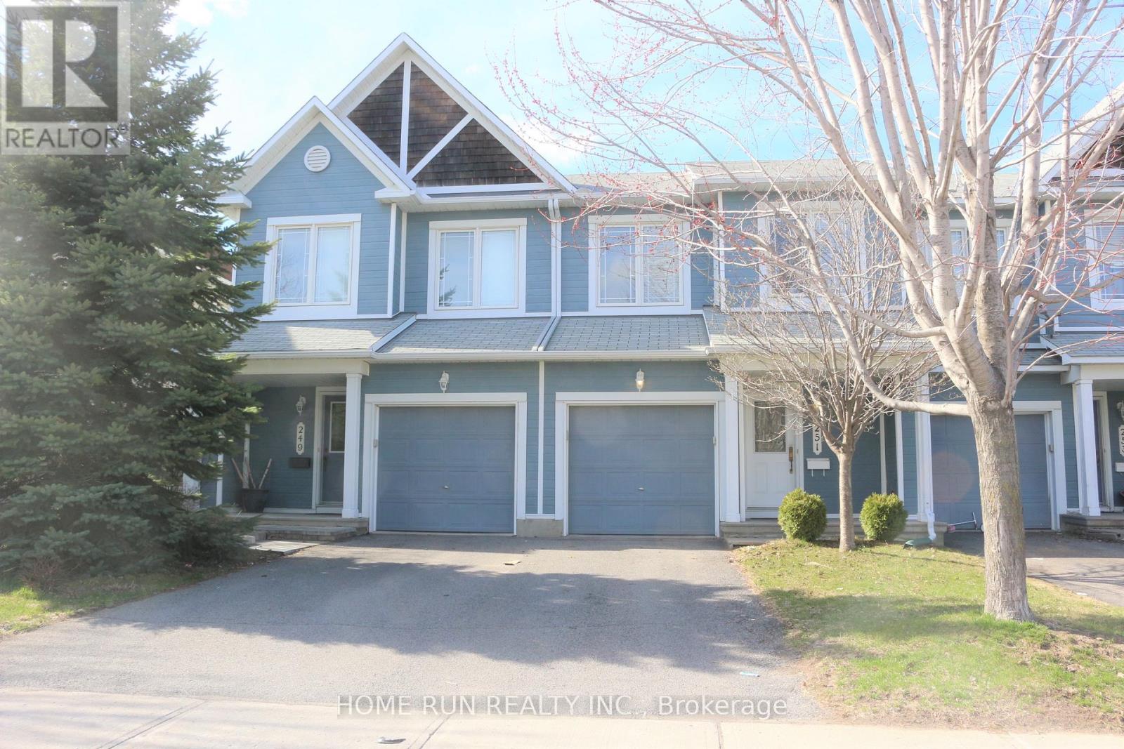 251 MEADOWBREEZE DRIVE, Ottawa, Ontario
