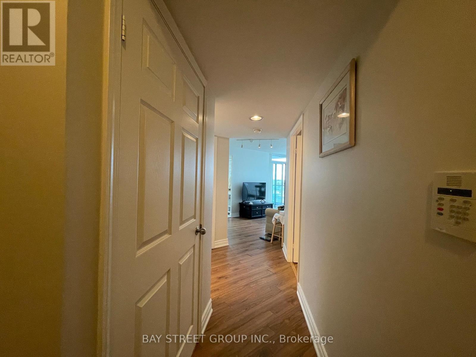 911 - 28 Harrison Garden Boulevard, Toronto, Ontario  M2N 7B5 - Photo 4 - C13218466
