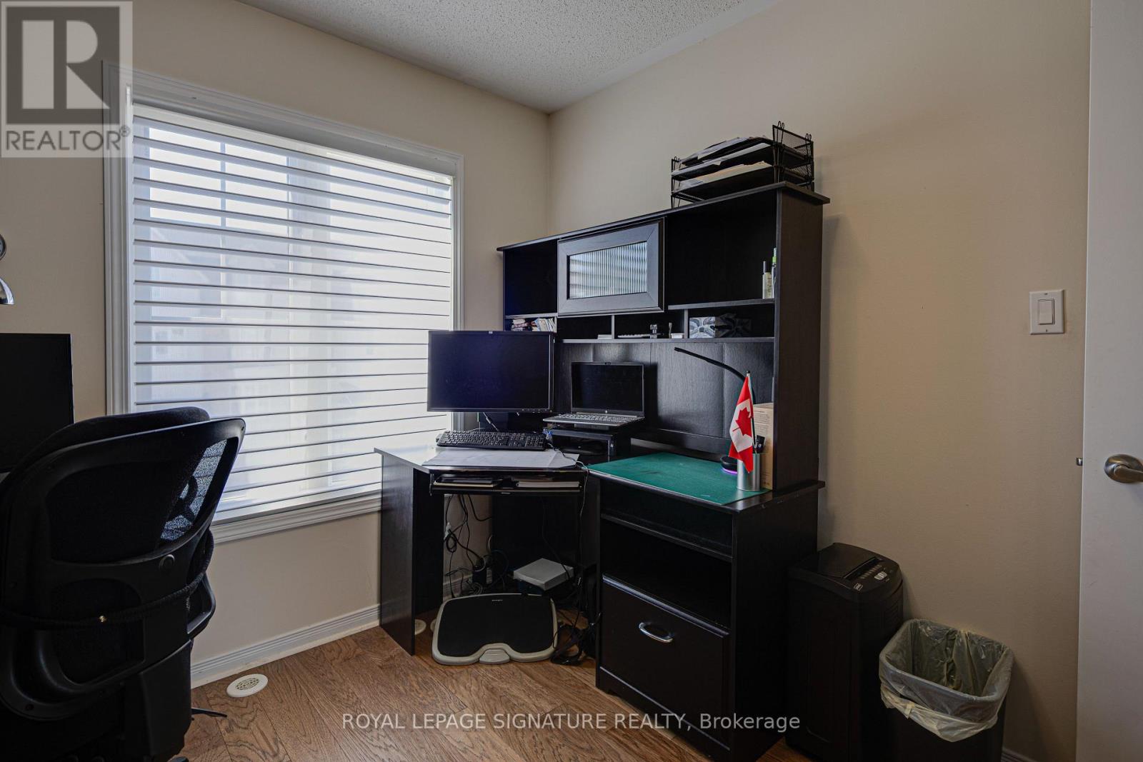 6 Collip Place, Toronto, Ontario  M4A 1Y3 - Photo 20 - C13218406