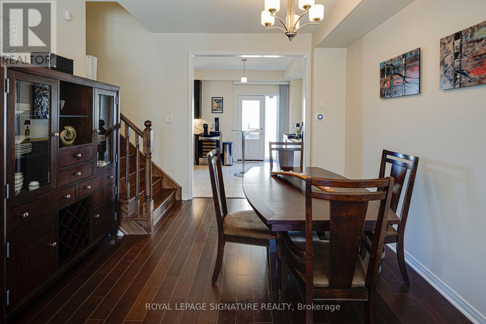 6 Collip Place, Toronto, Ontario  M4A 1Y3 - Photo 11 - C13218406