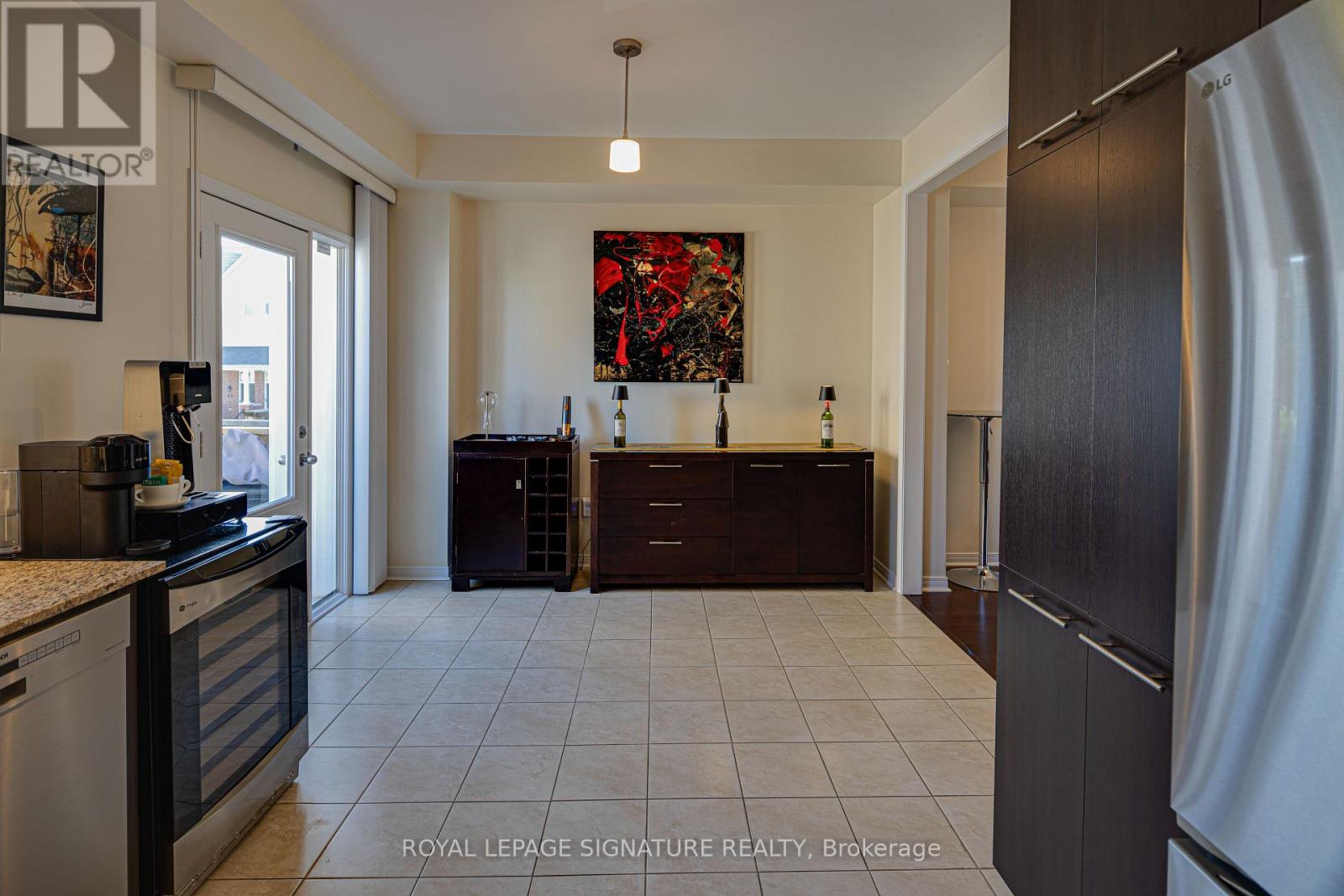 6 Collip Place, Toronto, Ontario  M4A 1Y3 - Photo 13 - C13218406