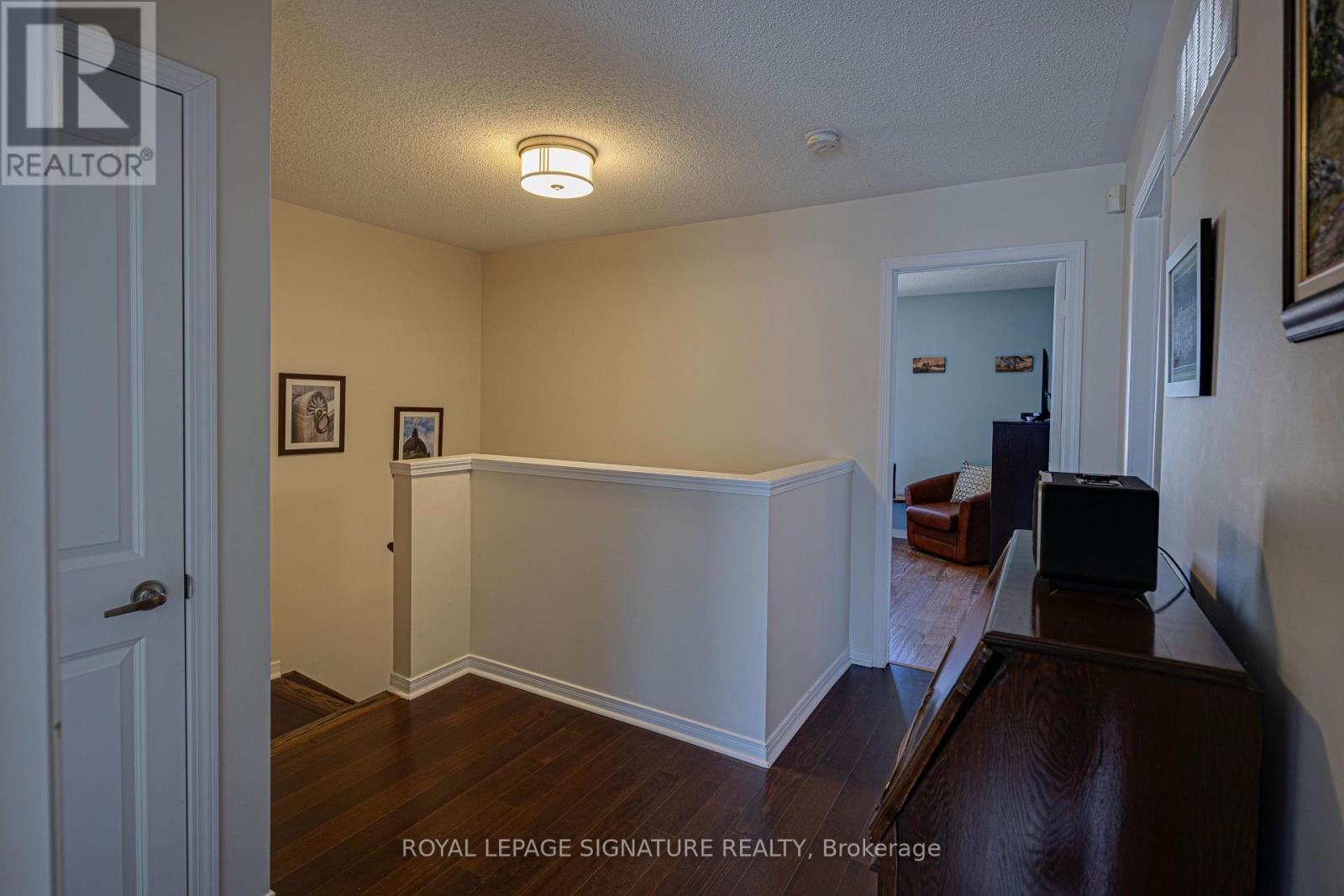 6 Collip Place, Toronto, Ontario  M4A 1Y3 - Photo 21 - C13218406