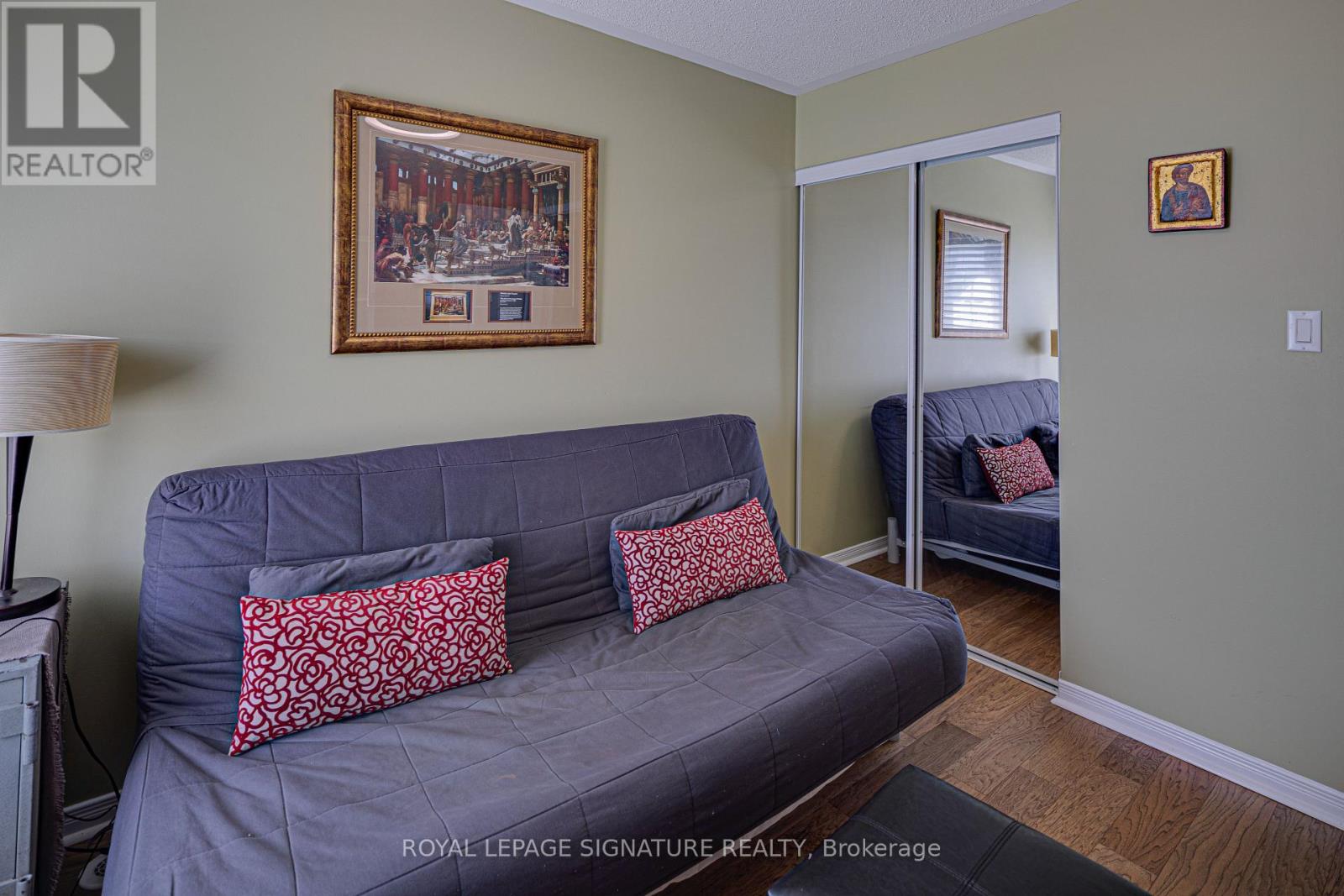 6 Collip Place, Toronto, Ontario  M4A 1Y3 - Photo 23 - C13218406
