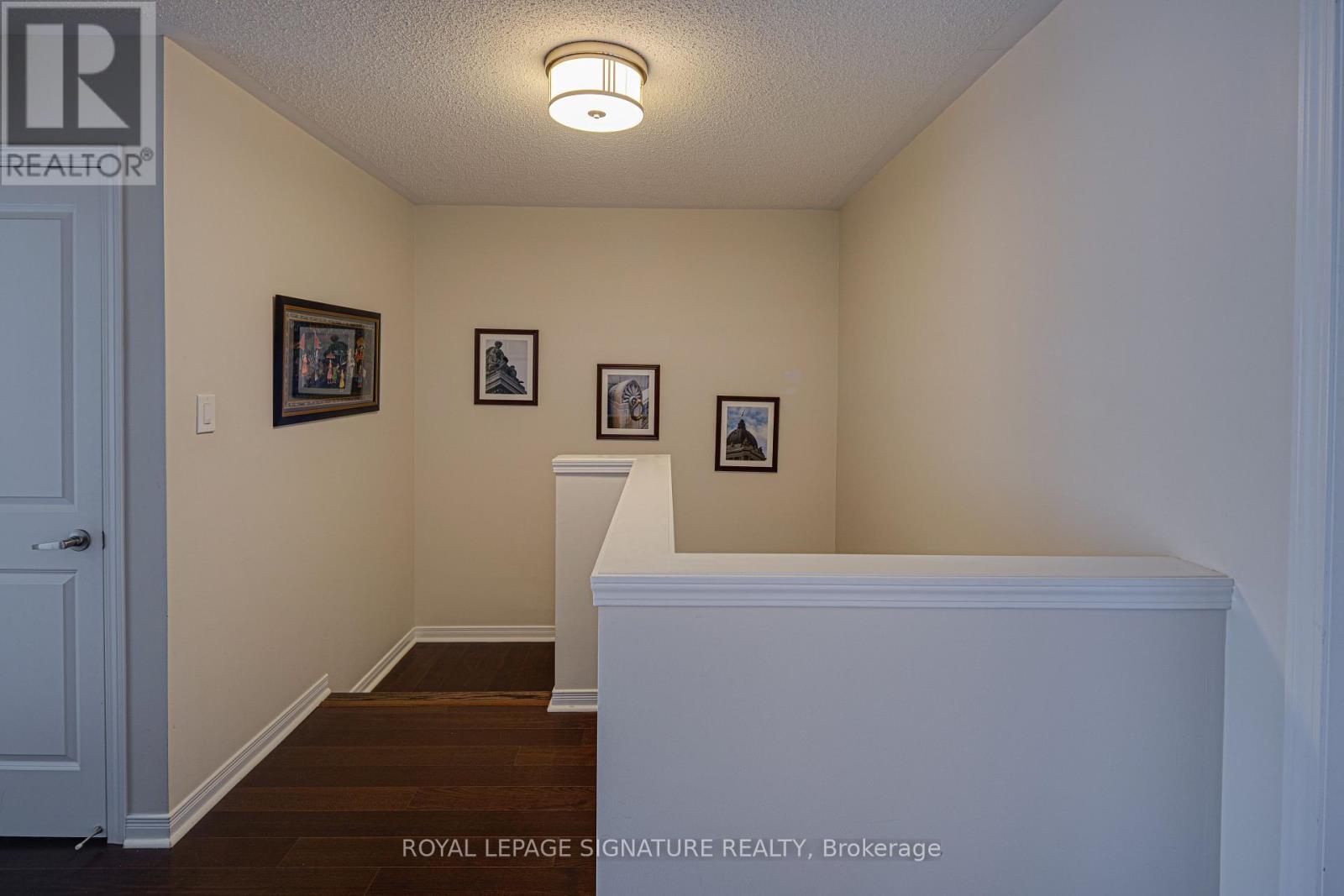6 Collip Place, Toronto, Ontario  M4A 1Y3 - Photo 31 - C13218406