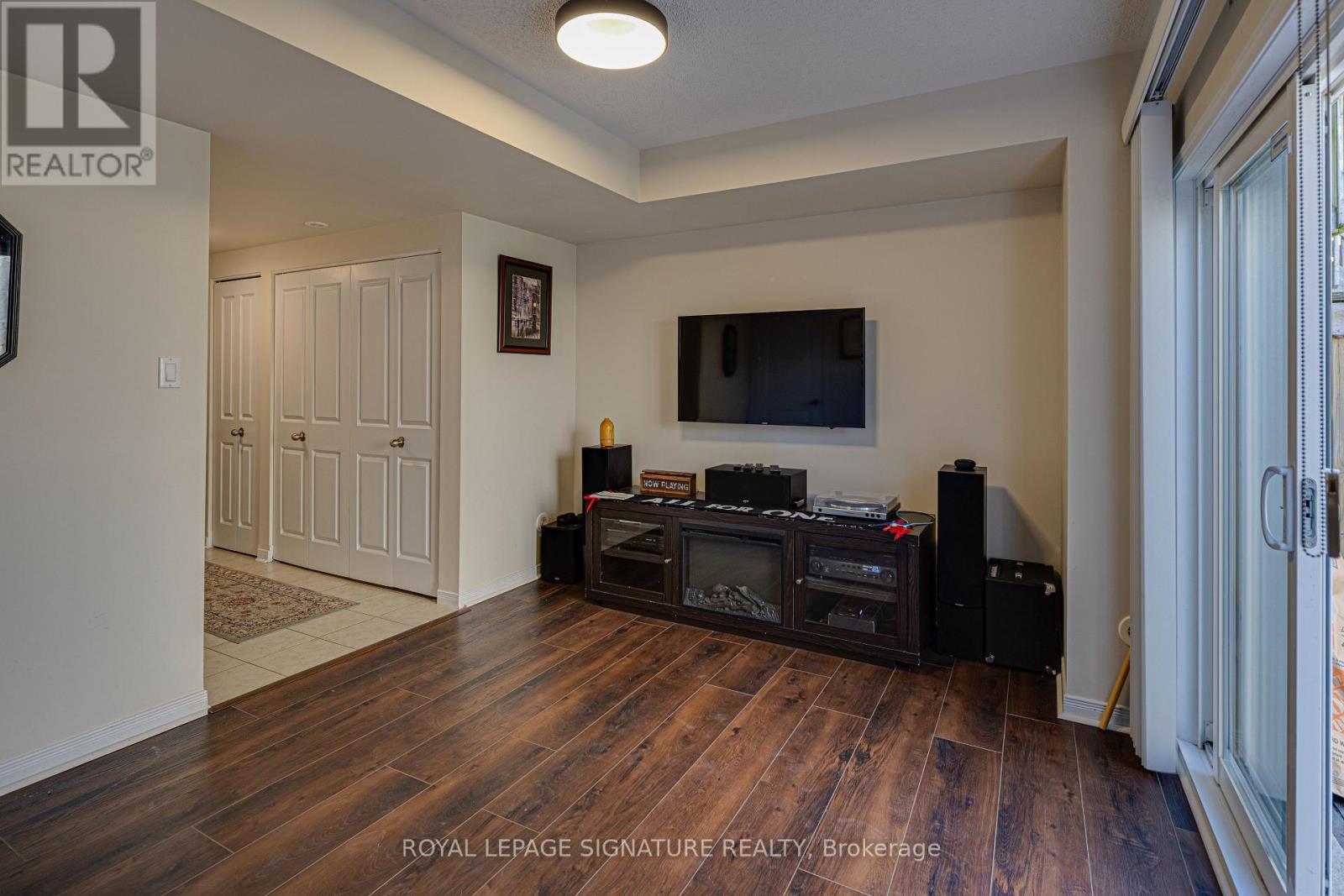 6 Collip Place, Toronto, Ontario  M4A 1Y3 - Photo 34 - C13218406