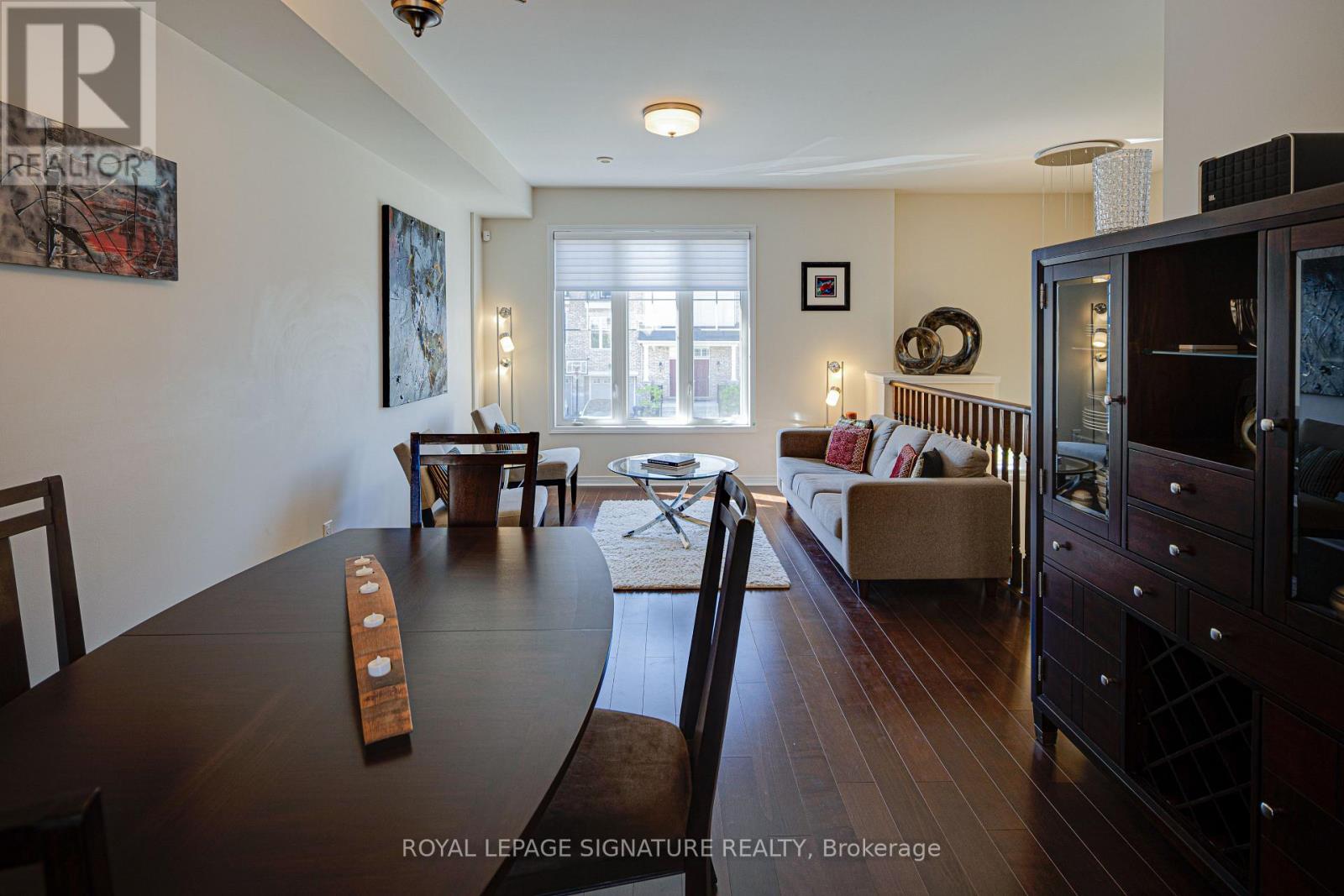 6 Collip Place, Toronto, Ontario  M4A 1Y3 - Photo 8 - C13218406