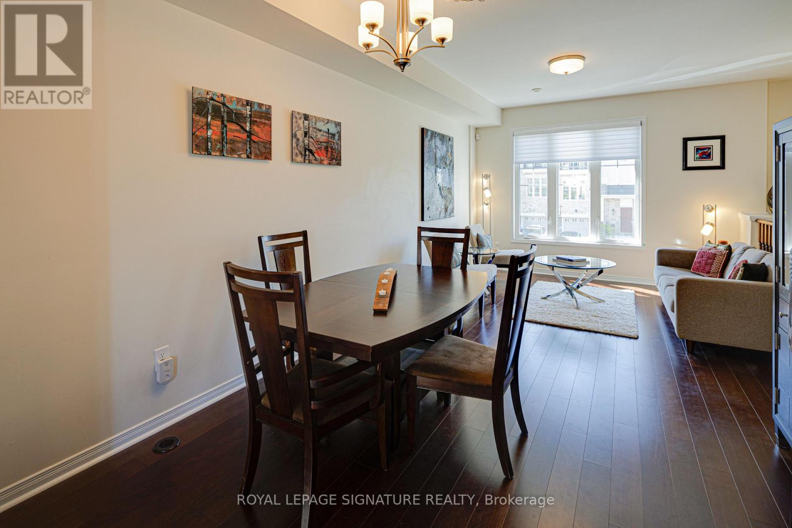 6 Collip Place, Toronto, Ontario  M4A 1Y3 - Photo 9 - C13218406