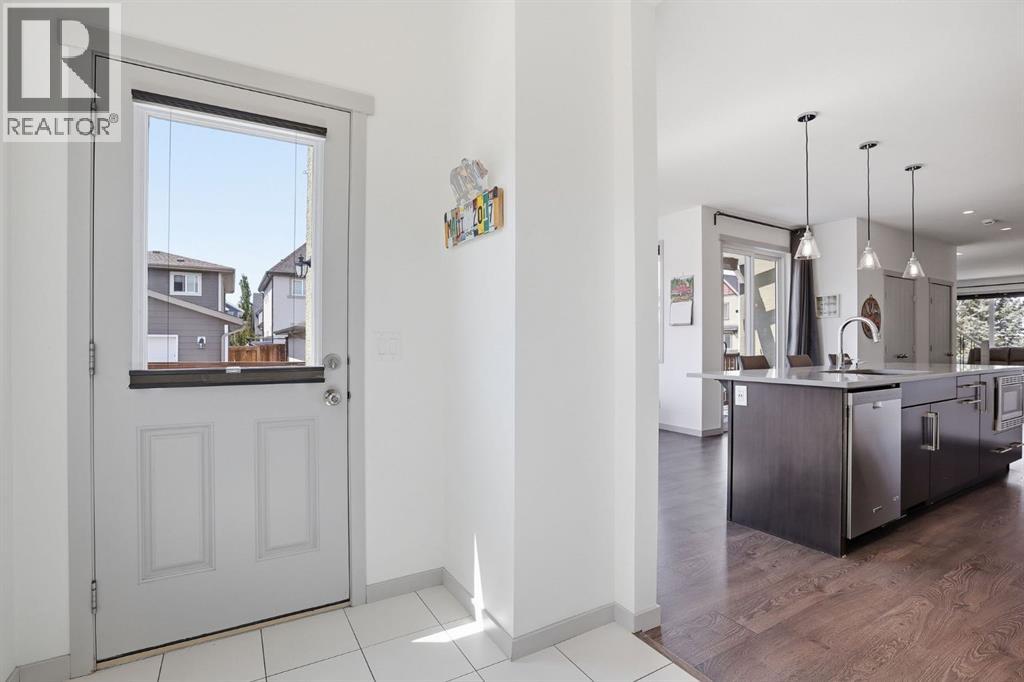341 Marquis Heights Se, Calgary, Alberta  T3M 2A7 - Photo 19 - A2315969