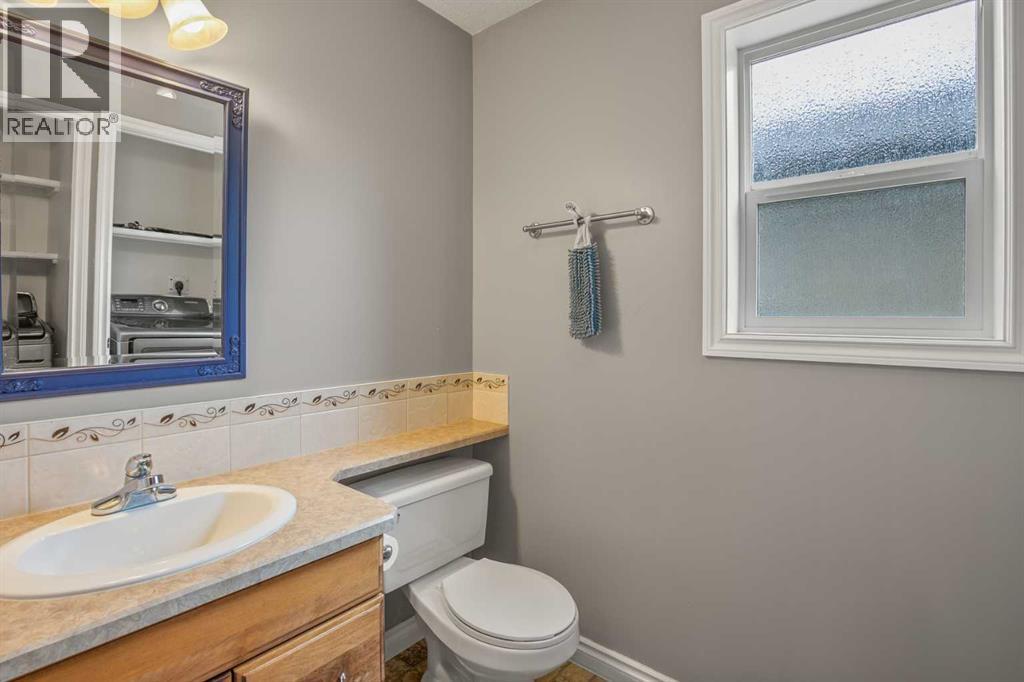 35 Taylor Drive, Lacombe, Alberta  T4L 2N9 - Photo 21 - A2311086