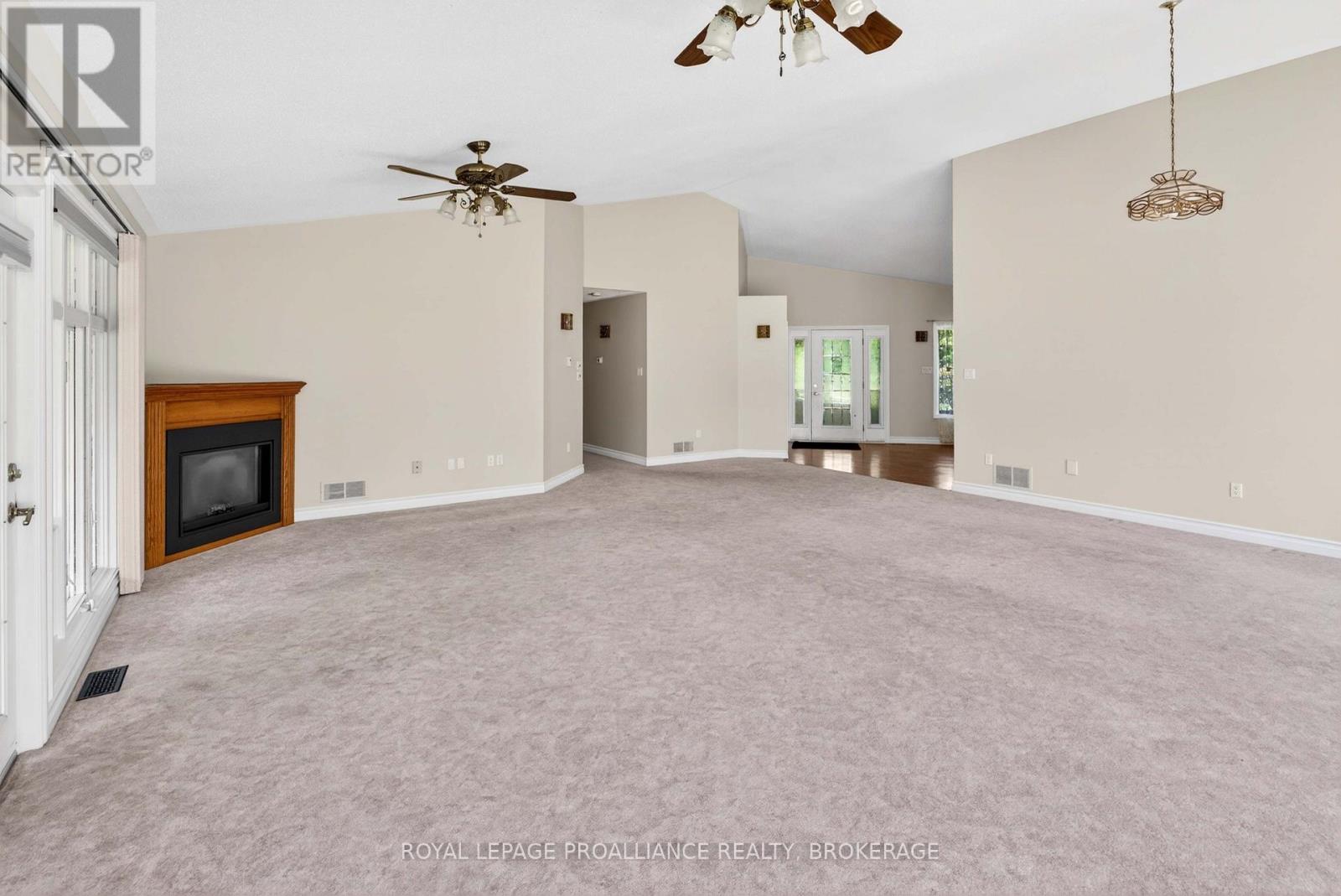 9727 Highway 42, Rideau Lakes, Ontario  K0G 1X0 - Photo 13 - X12751278