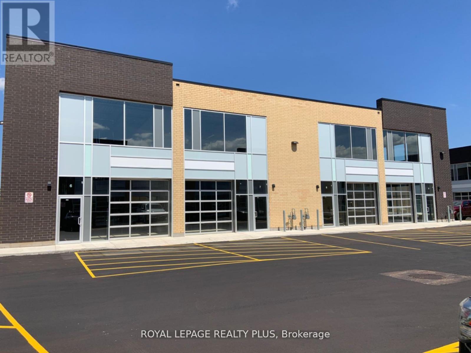6 - 1162 King Road, Burlington, Ontario  L7T 3L7 - Photo 2 - W13218486