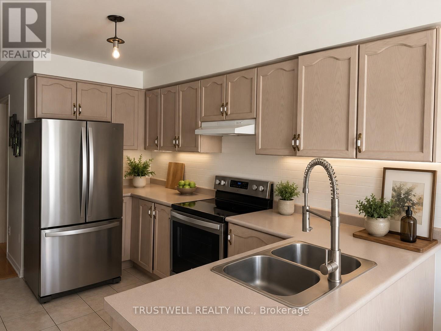 55 Norman Wesley Way, Toronto, Ontario  M3M 3H3 - Photo 2 - W13218506