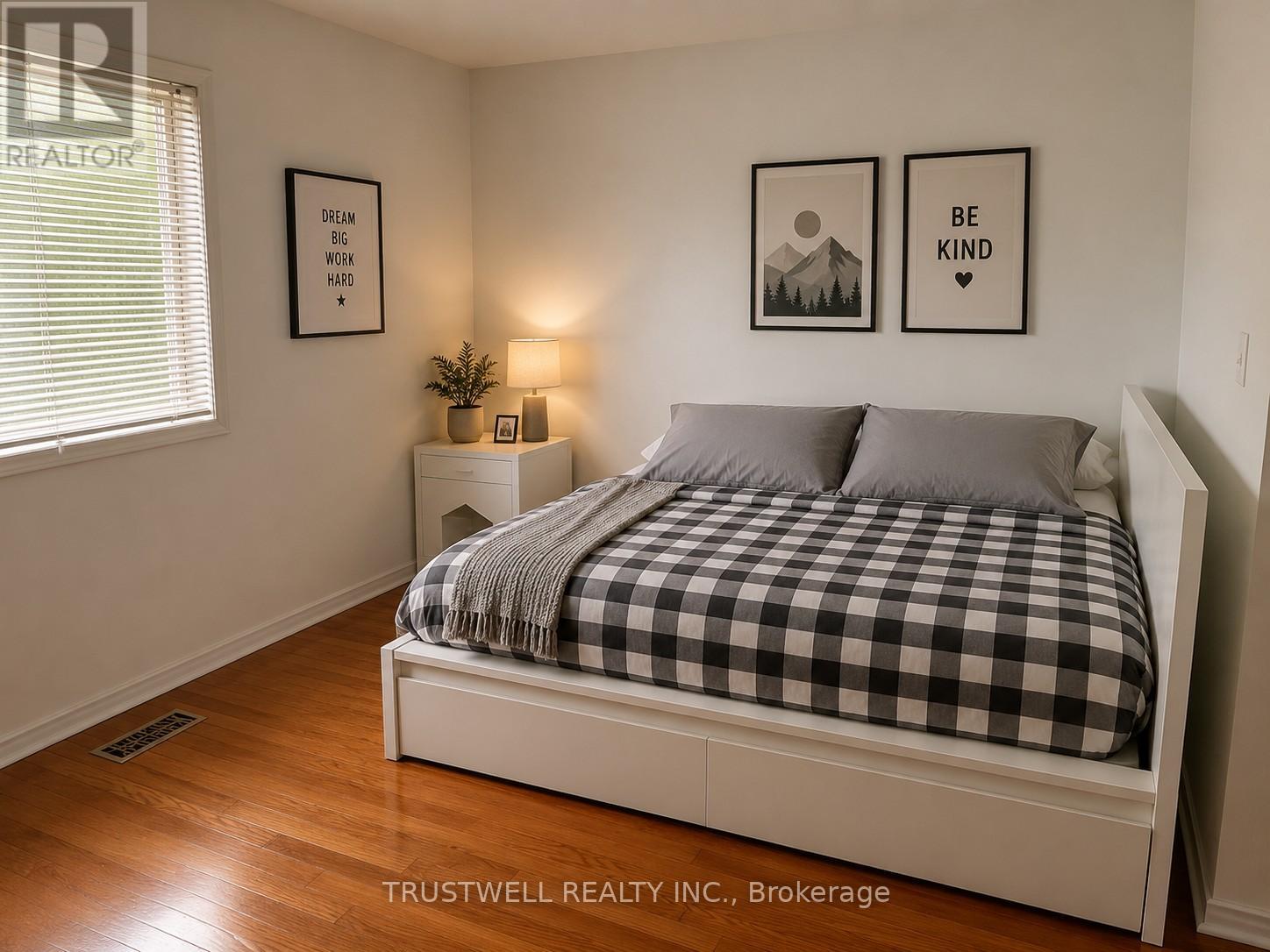 55 Norman Wesley Way, Toronto, Ontario  M3M 3H3 - Photo 7 - W13218506