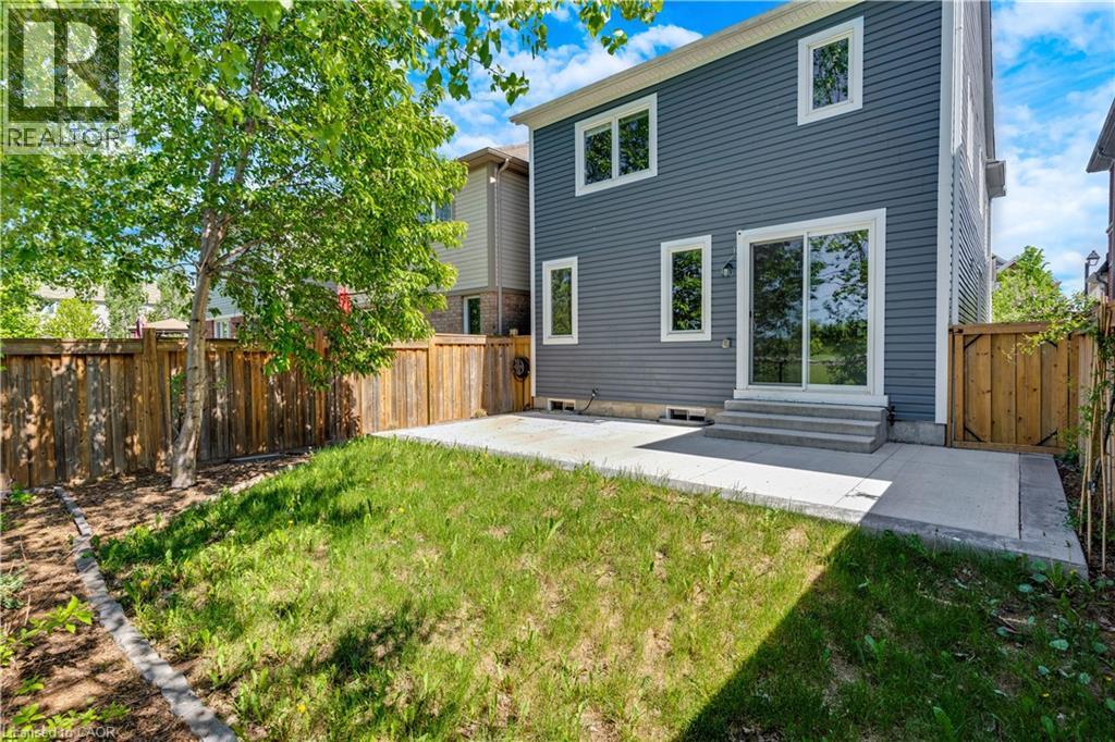 290 Apple Hill Crescent, Kitchener, Ontario  N2R 0E5 - Photo 4 - 40834994