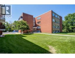 2052 COURTLAND Drive Unit# 403, Burlington, Ontario