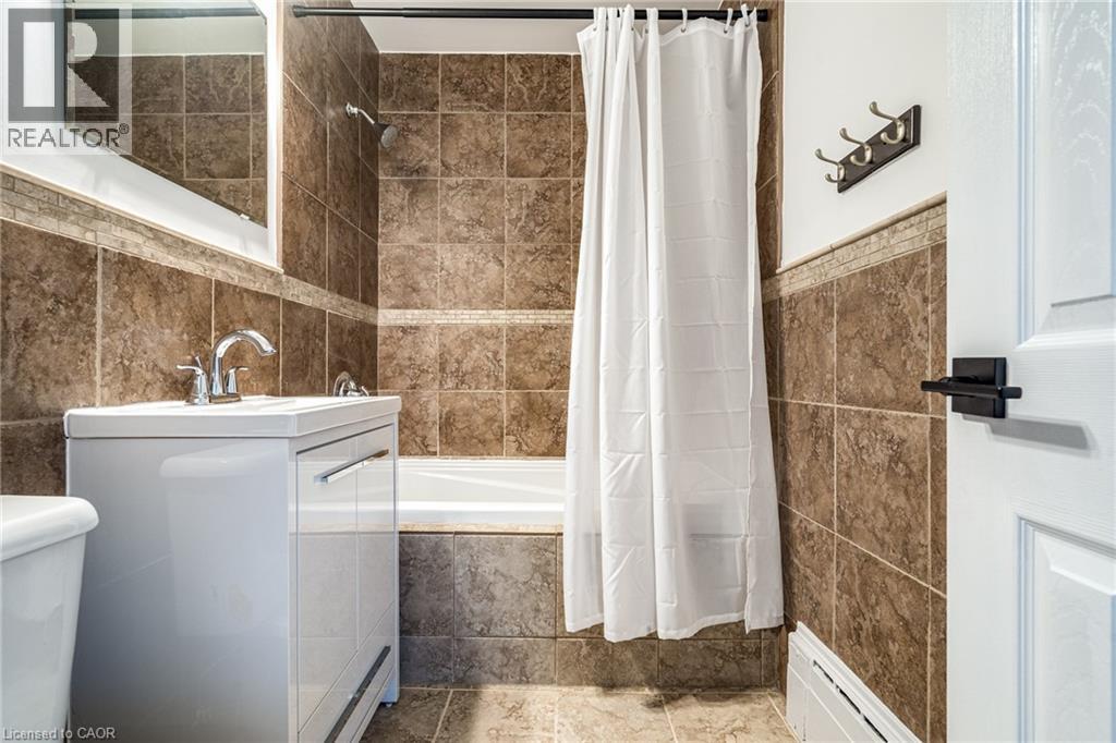 2052 Courtland Drive Unit# 403, Burlington, Ontario  L7R 1R8 - Photo 21 - 40831698
