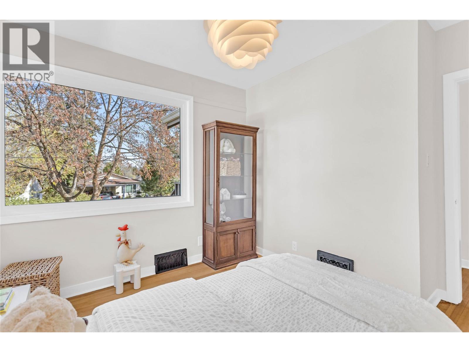 1347 Highland Drive S, Kelowna, British Columbia  V1Y 3V9 - Photo 17 - 10383532