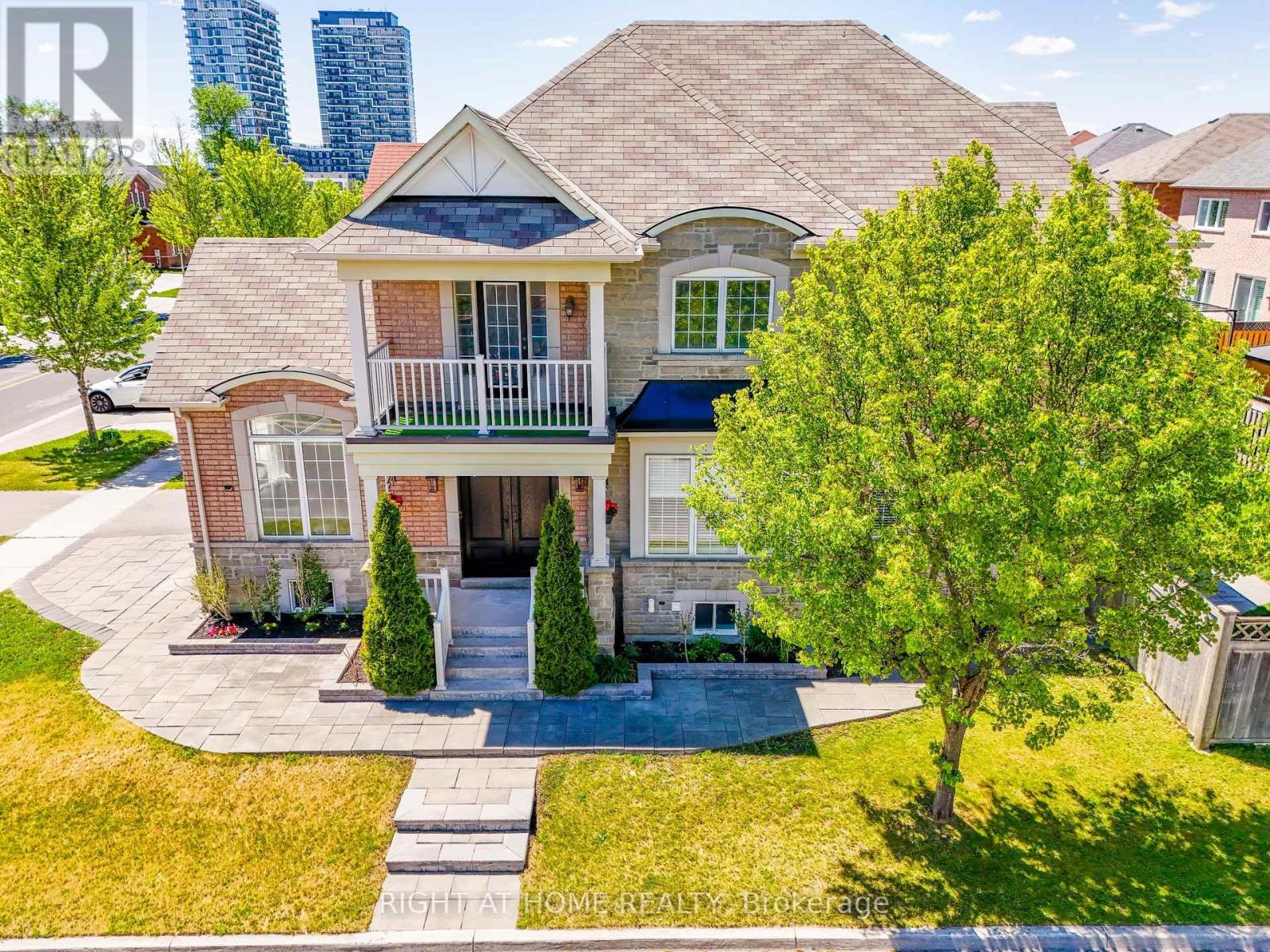 1396 Castlemore Avenue, Markham, Ontario  L6E 0H1 - Photo 2 - N13218390